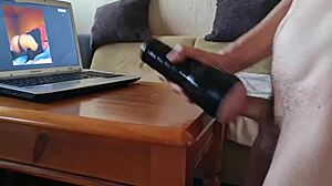 Hey, can you handle this monster cock like my dream woman Tusumisa78?