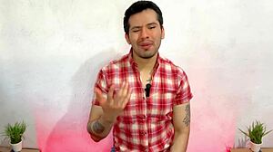 Straight buddy lets gay pal suck his huge 23cm cock 😏