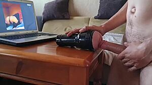 Hey, can you handle this monster cock like my dream woman Tusumisa78?