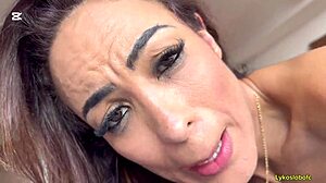 Kona mi sin kusine ba meg banke den trange rumpa og fitta hennes med den store kuken min.