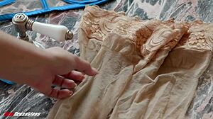 Curvy big booty slut begs him to make her squirt now!