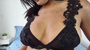 cum on my pussy, come on, do it now, you know you want to!