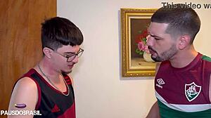 Novinho x Dotado Lucas Beni Dildo Oyununa Özendiriyor