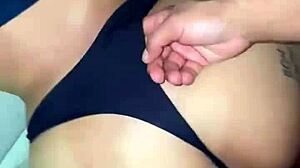 Hermosa latina women sharing stories