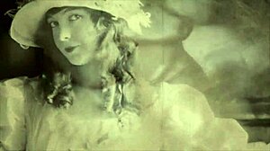 I’m obsessed with these vintage erotic drawings from classic anime times. They’re pure retro magic.