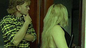 Naked Ukrainian Blondie Lisa Dawn Shows Her Flawless Figure