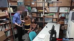 تريد ترى لصة سوداء مراهقة 18+ تنيك على كاميرا مراقبة؟