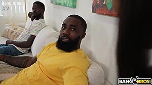 Lily Beraksi Liar dalam Aksi 3D