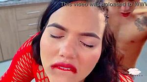 Brunette takes hard fucking with creamy finish in bed