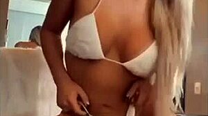 loira gostosa with big tits and ass