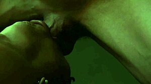 Une femme de ménage sexy se fait défoncer par le proprio bien monté ! 💦