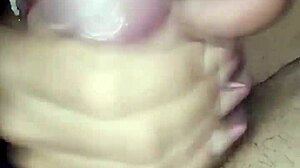 Estrenamos Nuevo Sillon con Rica Paja y Semen Caliente.