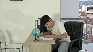 Üvey Oğlumu Testi Kazandığı İçin Ödüllendirirken Siktim