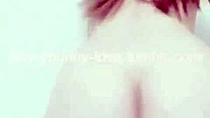 대만 버니 걸 루루가 피어싱된 가슴과 보지를 드러내며 춤춰