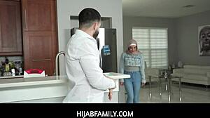 Hijabfamily Premium Cleaning with Veronica Valentine and Peter Green