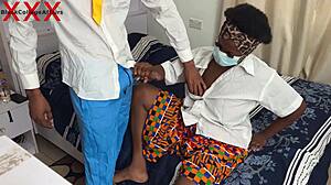 Студент с BBC показывает огромный член похотливой однокласснице в ганском хостеле. Они жестко трахаются после уроков.