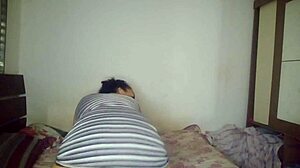 Watch her excite with vibrator in pussy for dick?