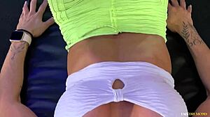 Milf gostosa faz treino intenso com seu personal trainer fodendo forte - fabi drumond