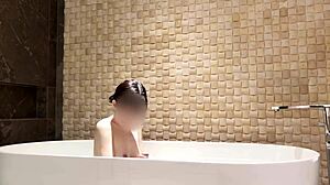 Luxury Hotel Bath Time with Japanese Amateur in Shower Fetish Scene