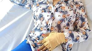 hot friend's step sister fucking!