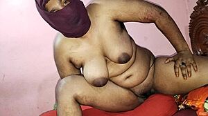 fuck deshi bhabhi and uncle hard core sex?