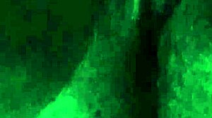 Abrindo Minha Bucetinha Virgem Molhadinha Pra Ser Lambida