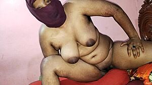 Deshi bhabhi ve amcayı sertçe sikmek?