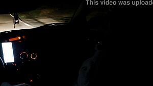 Deci prietena mea în tocuri tocmai a futut un străin afară în mașina lui, vibrație totală de înșelătoare cuckold