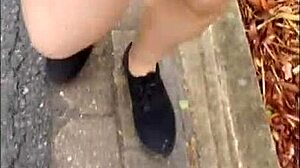 穿丝袜去山间缆车，性感之旅