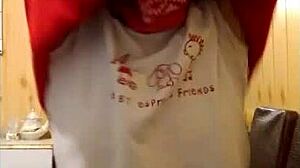 Wow, lonely young blonde masturbates till she cums in homemade clip!