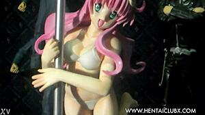 Anime girls flaunt sexy Lala figure in bold display