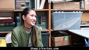 LP Officer’s Threats Met No Resistance from Shoplifter in Garage