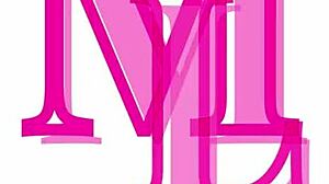 Lambendo o pau do padrasto, ele goza no meu peito enquanto a mãe está fora