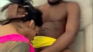 Me Desnudo En El Avión Y Me Masturbo En El Aeropuerto