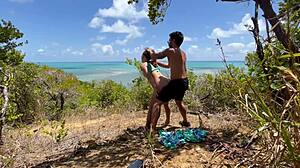 Sexo Anal ao Ar Livre na Praia do Nordeste, Caramba Quente!