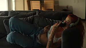 I seduce my roommie into hot lesbian action