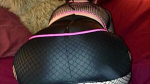 Bedstemor Carmen’s Solo Leg Fik Mig Til at Se Hot!