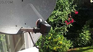 섹시 이웃 큰 가슴 엉덩이로 처진 가슴과 발 보여줘 😏