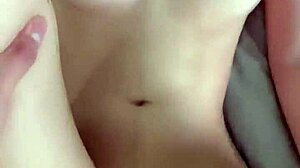 Ta tesna mokra pizda te bo hitro spravila do konca vsakič