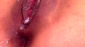 美艳Miyu在亚洲三人行中深喉，太刺激了！JAV XXX！