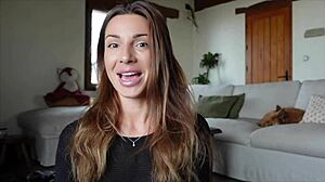 Figyelj, kövesd a gecinyelési utasításaimat most!