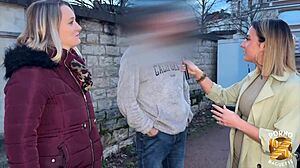 Kelly Et Pam Femmes Aux Gros Seins Se Partagent Une Queue