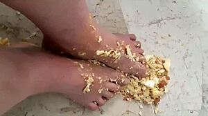 Coolmarina arrived tired for foot massage