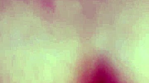 haluatko tulla sisään tähän MILF-äitipuoleen? hän on kumartunut odottamassa!