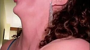 Встреча в отеле с BBC: милфа с большим клитором и поклонение попке