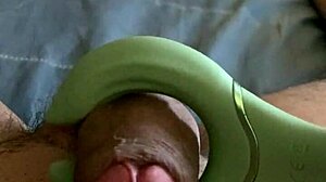 me masturbo con juguete sexual