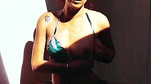 Amatrice Française Bronze Intense Baiser et Jouit par Tous les Troux en Maillot de Bain Anal Dirty Talk et Joi 😈