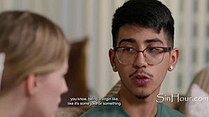 Jungfräuliche Cheerleaderin Melody Marks wählt Diego Perez für ihren ersten harten Fick