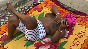 havin’ a lil chitchat wit my mummy ‘bout satisfyin’ her in bed