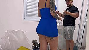 Amateur Licks Wet Pussy of Brown-Eyed Beauty at Apartment Construction